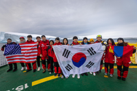 International collaborative voyage on Korea's RV Araon icebreaker. Photo by Jinsuk Kim, Korea Polar Research Institute 
 International collaborative voyage on Korea's RV Araon icebreaker. Photo by Jinsuk Kim, Korea Polar Research Institute