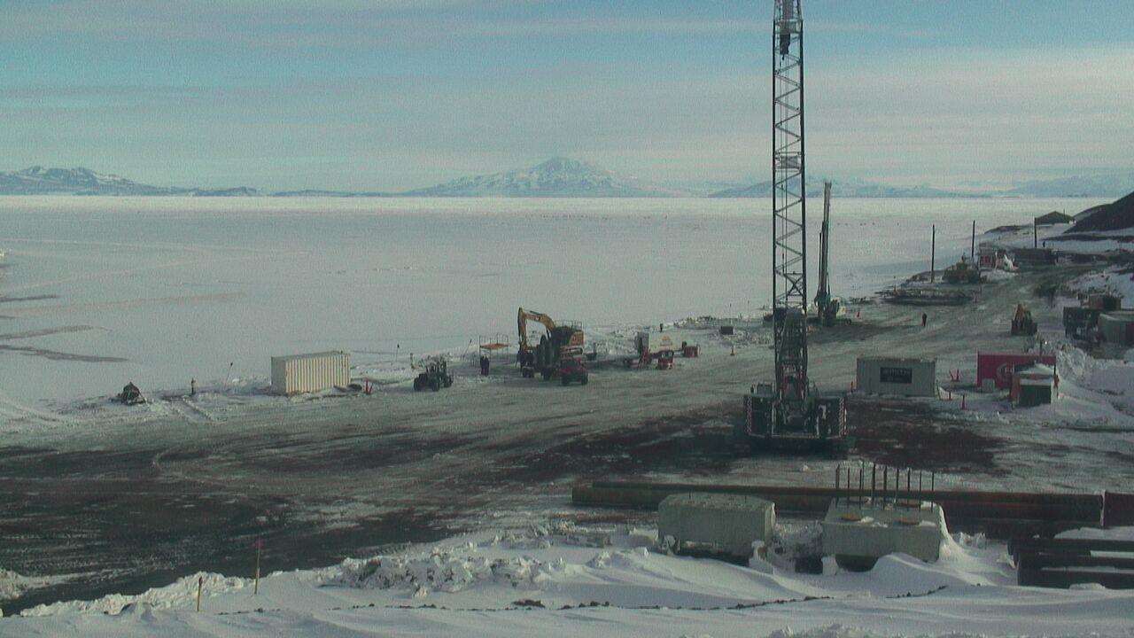 McMurdo Station - McMurdo Pier Webcam
