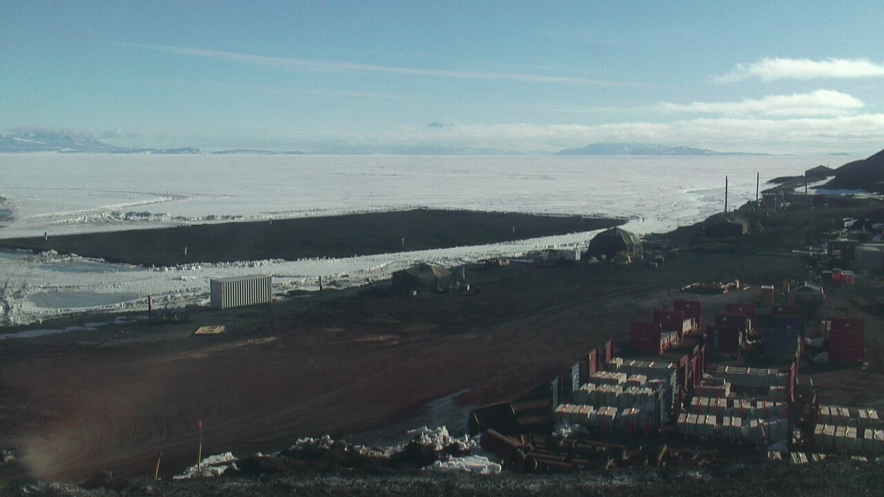 McMurdo Station - McMurdo Pier Webcam