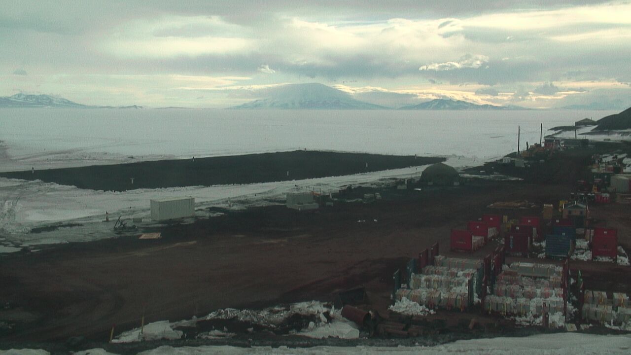 McMurdo Station - McMurdo Pier Webcam
