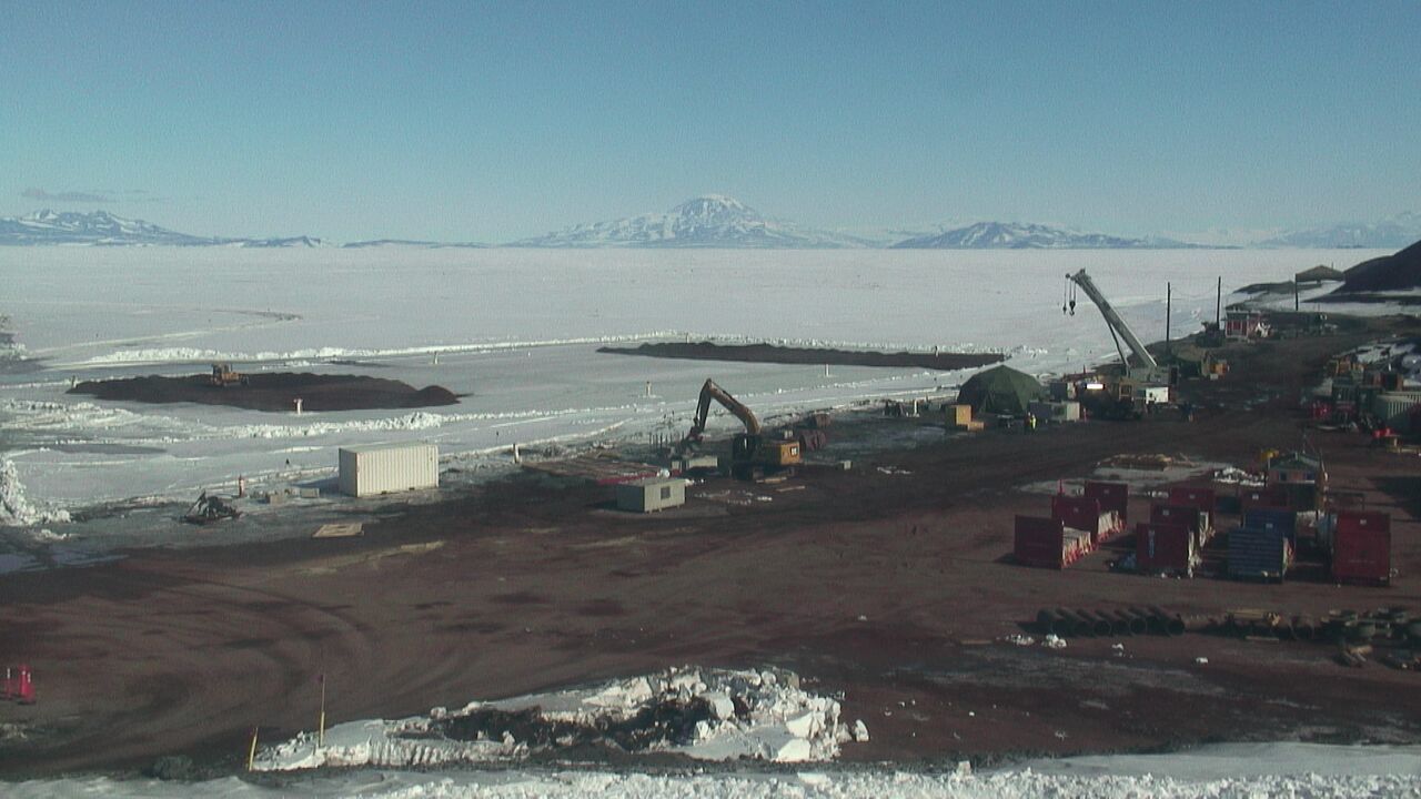 McMurdo Station - McMurdo Pier Webcam