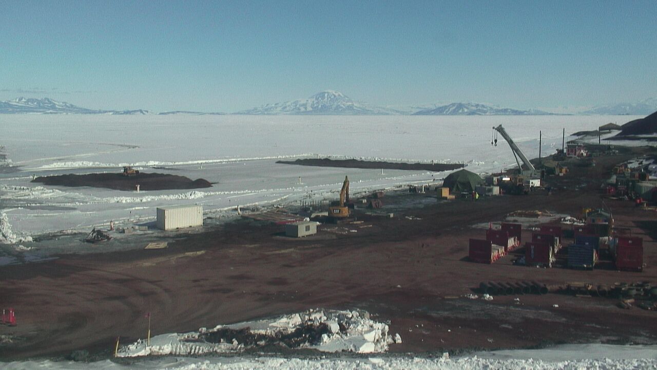 McMurdo Station - McMurdo Pier Webcam