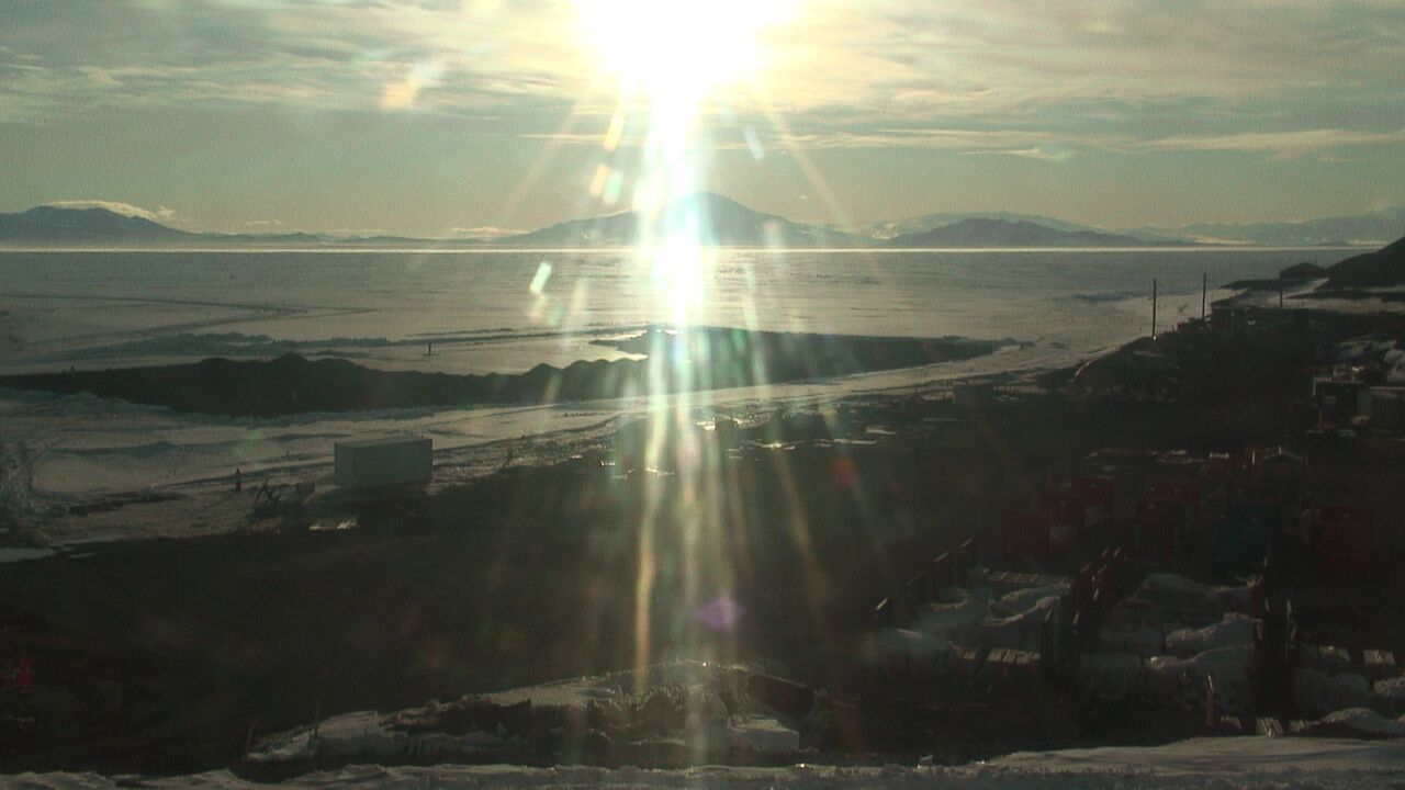 McMurdo Station - McMurdo Pier Webcam