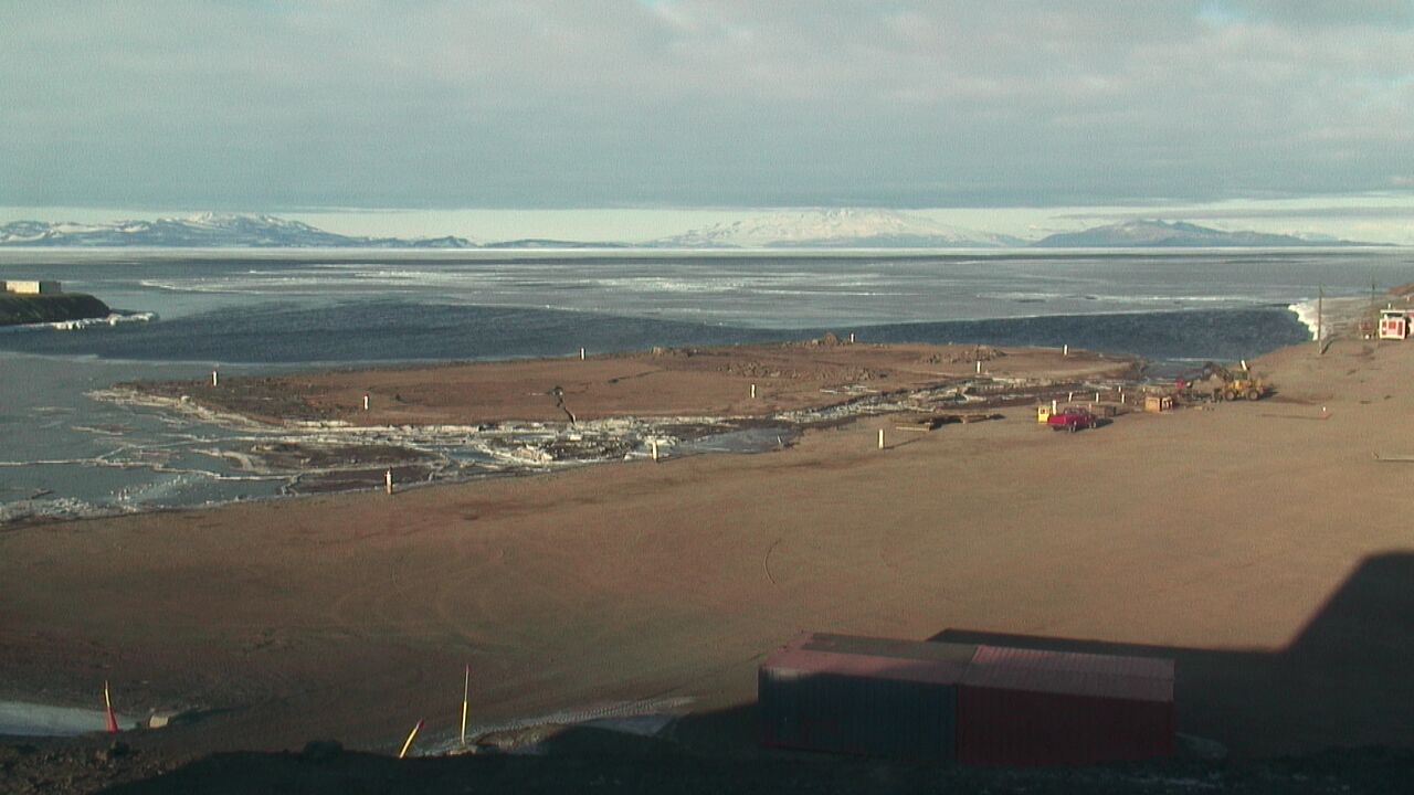 McMurdo Station - McMurdo Pier Webcam