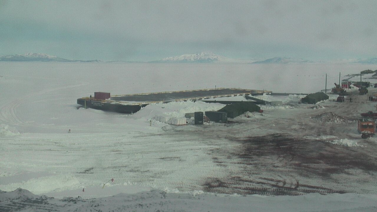 McMurdo Station - McMurdo Pier Webcam