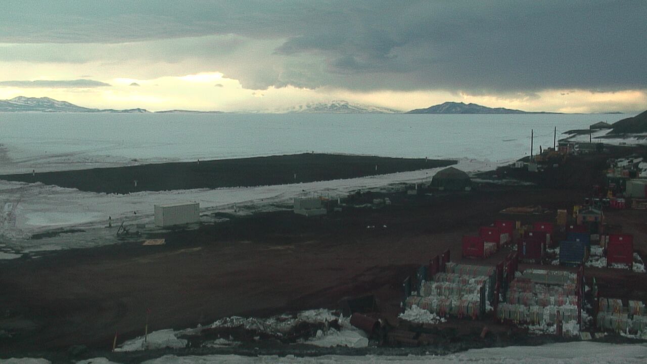 McMurdo Station - McMurdo Pier Webcam