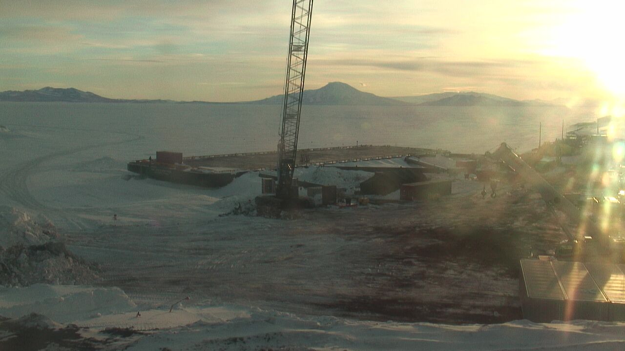 McMurdo Station - McMurdo Pier Webcam