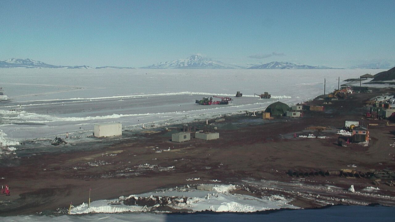 McMurdo Station - McMurdo Pier Webcam