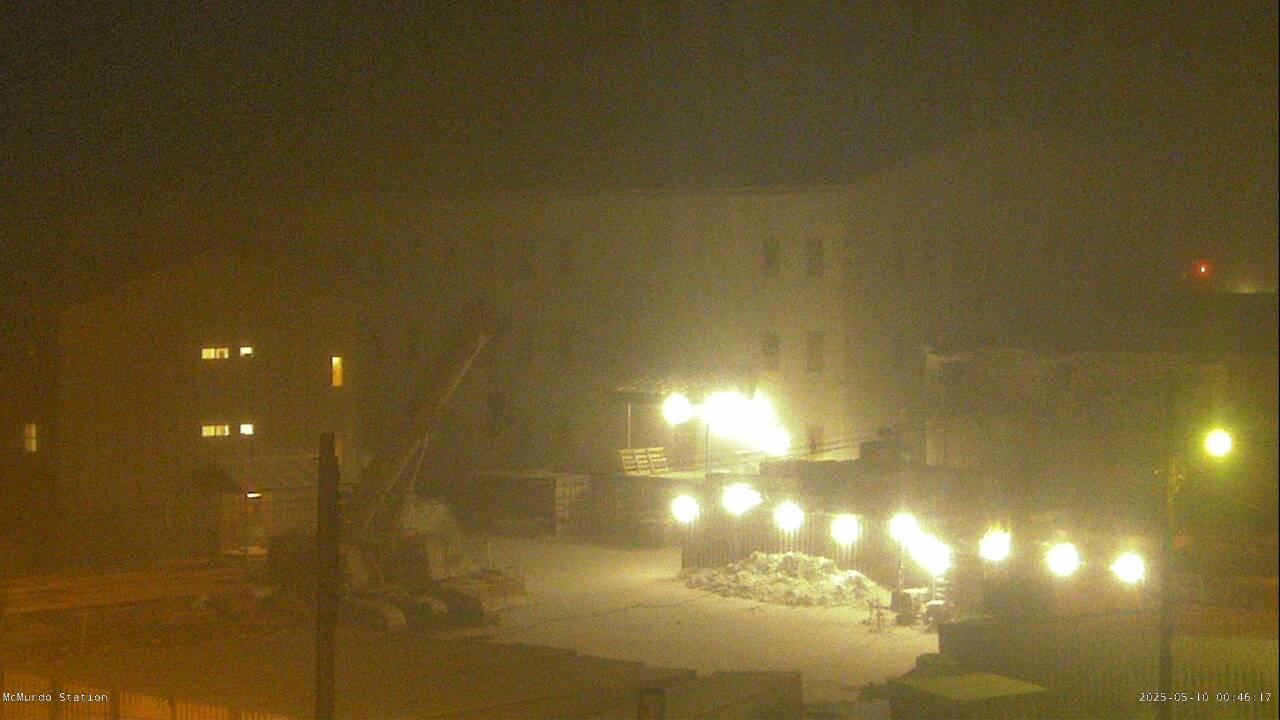 A nearly live view from the McMurdo webcam