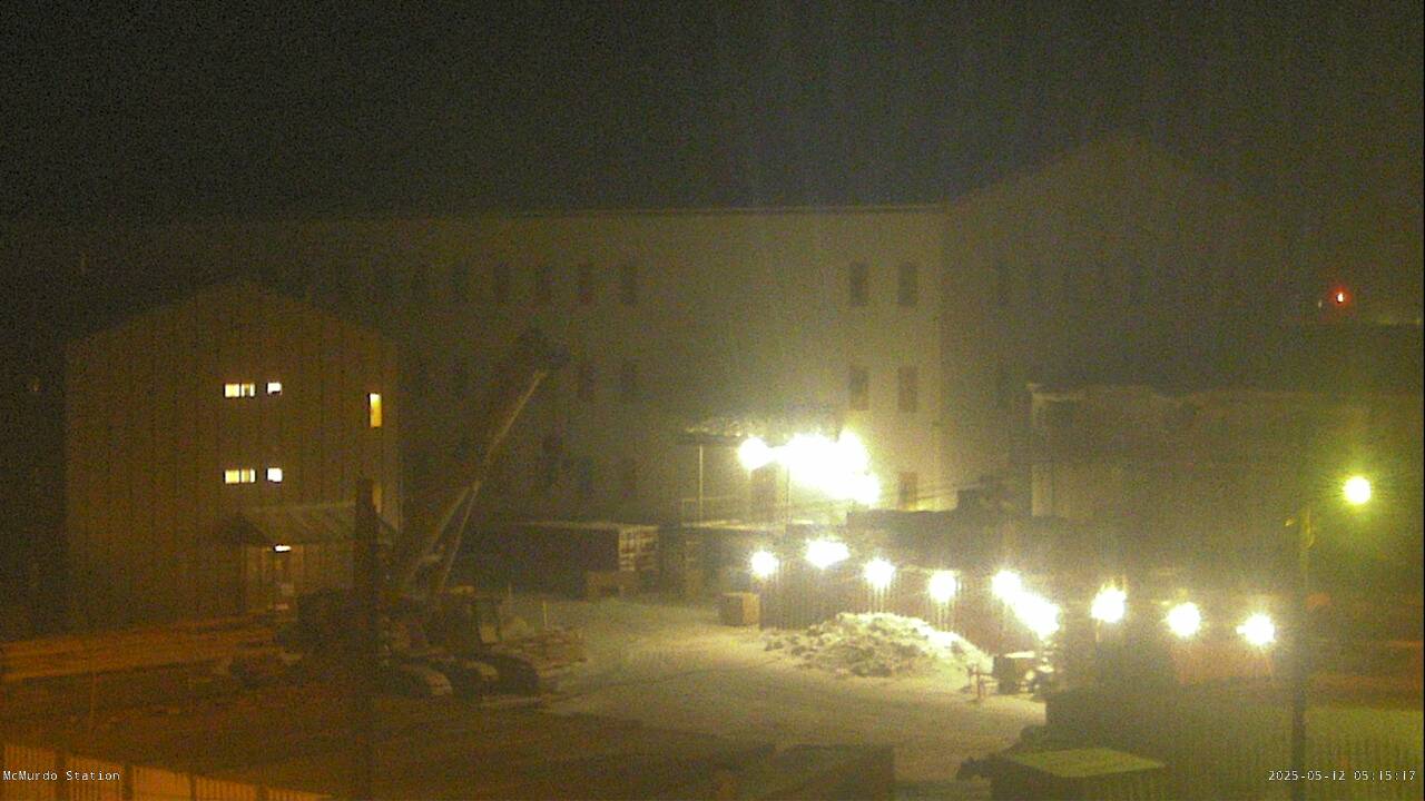 McMurdo Station - Royal Society Range Webcam