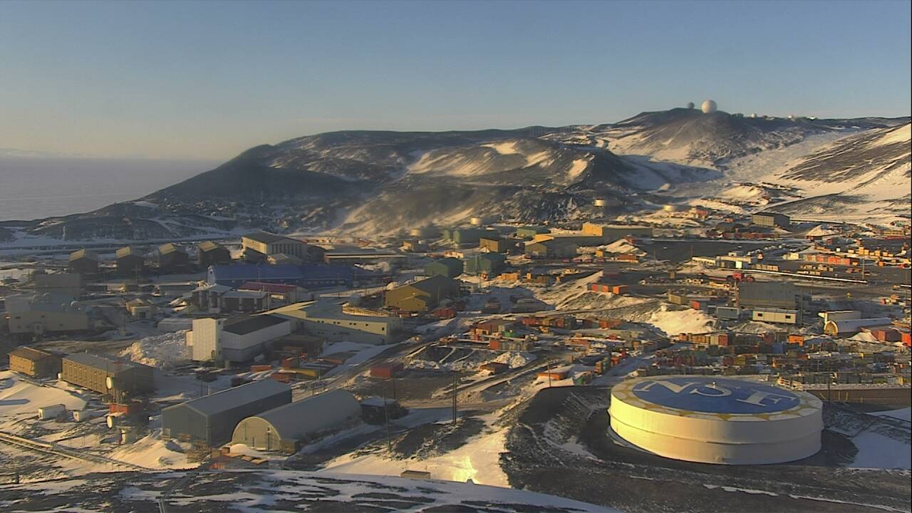 McMurdo Station - Observation Hill Webcam
